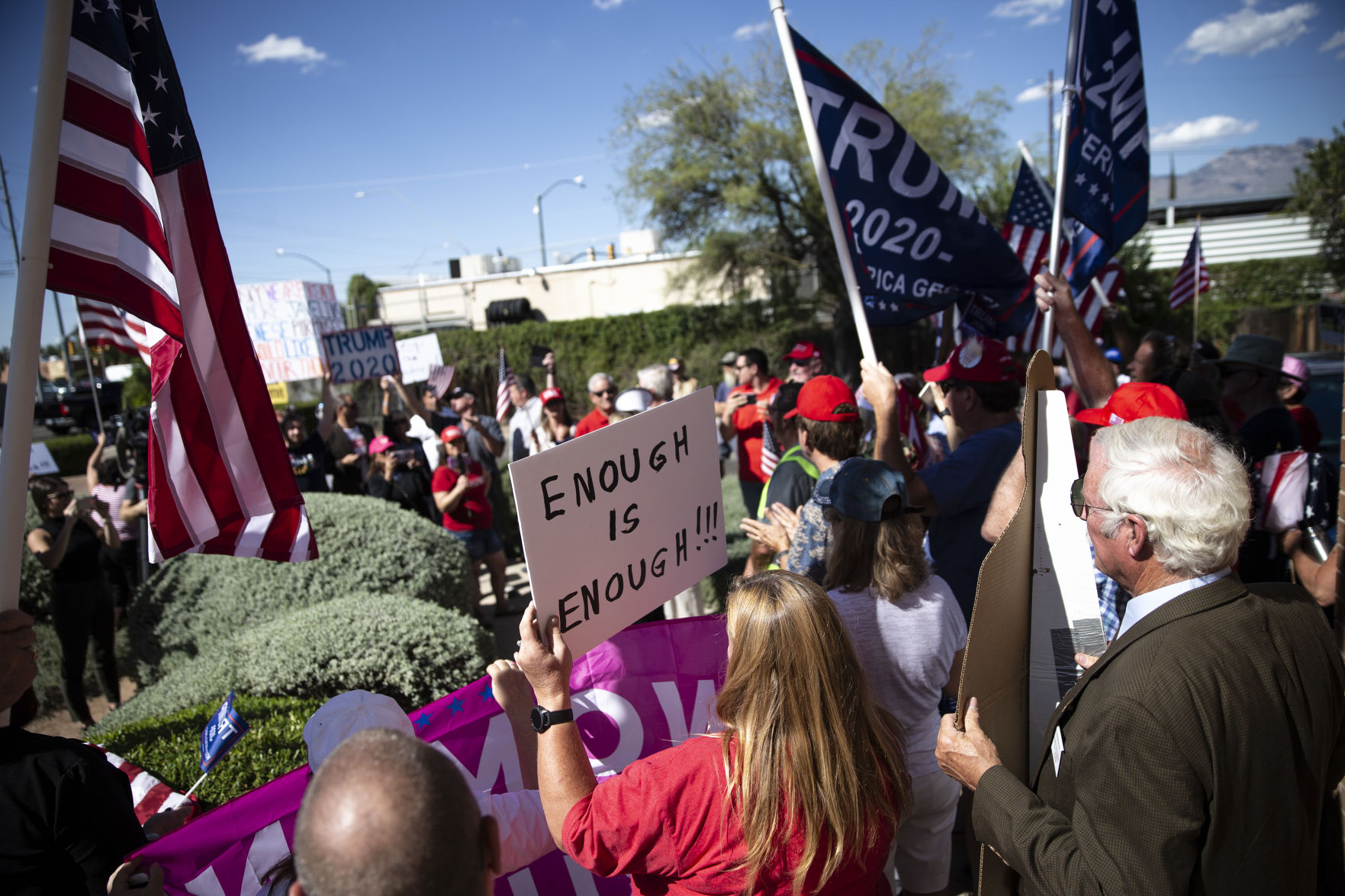 Anti-impeachment protest in Tucson